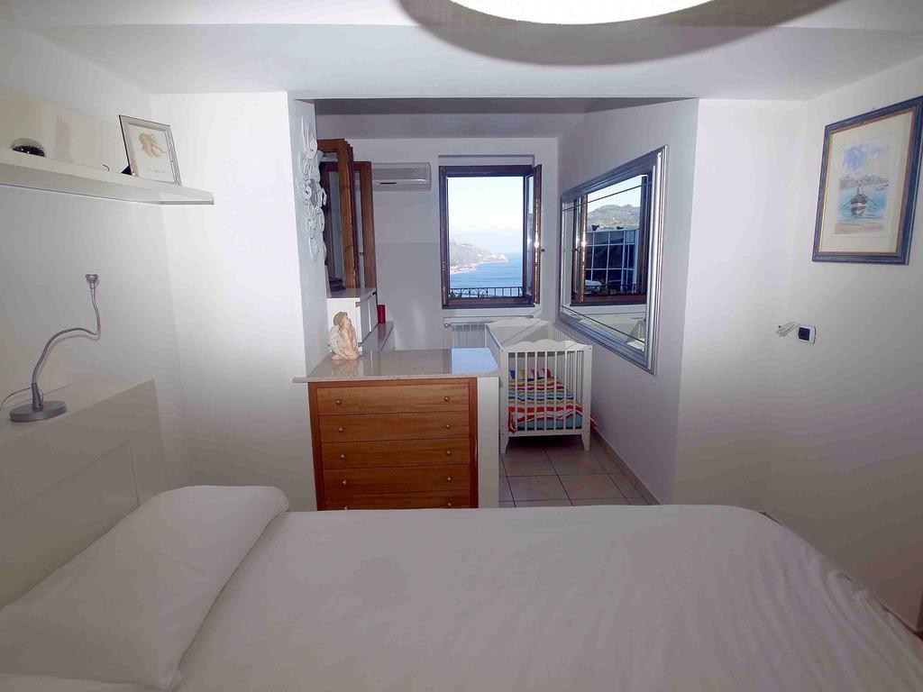 La Casetta Di Mary Taormina Habitación foto